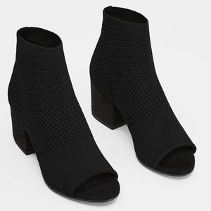 Eileen Fisher Womens Flynn Ankle Boot Eileen Fisher Womens Flynn Ankle Boot